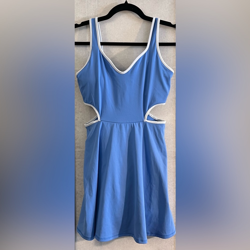 Old Navy Small Athletic Women's PowerSoft Shelf-Bra Support Dress Blue Shorts